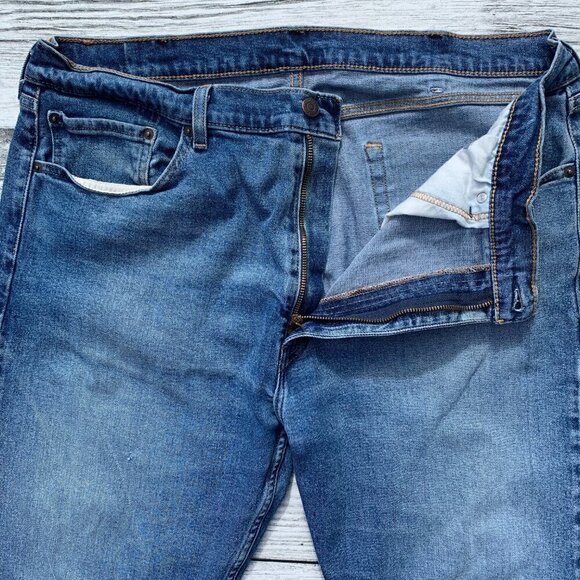 Levi's 505 Regular Fit Distressed Light Wash Denim Straight Leg Jeans - Picture 3 of 11